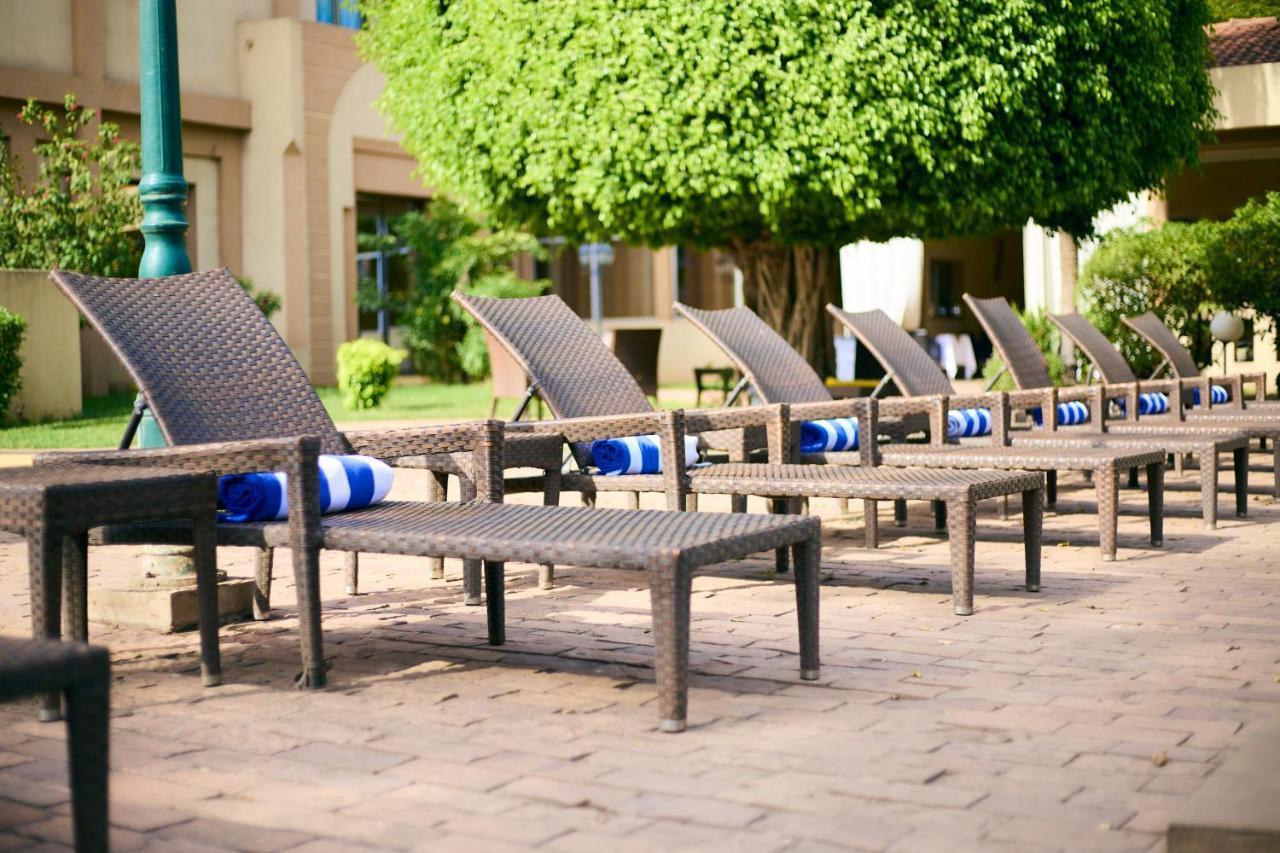 Dunia Hotel Bamako Centre Dış mekan fotoğraf