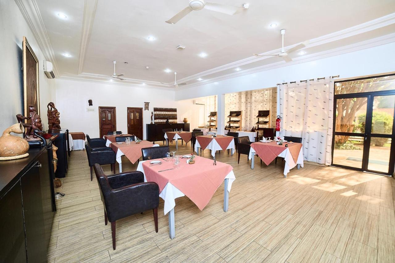 Dunia Hotel Bamako Centre Dış mekan fotoğraf